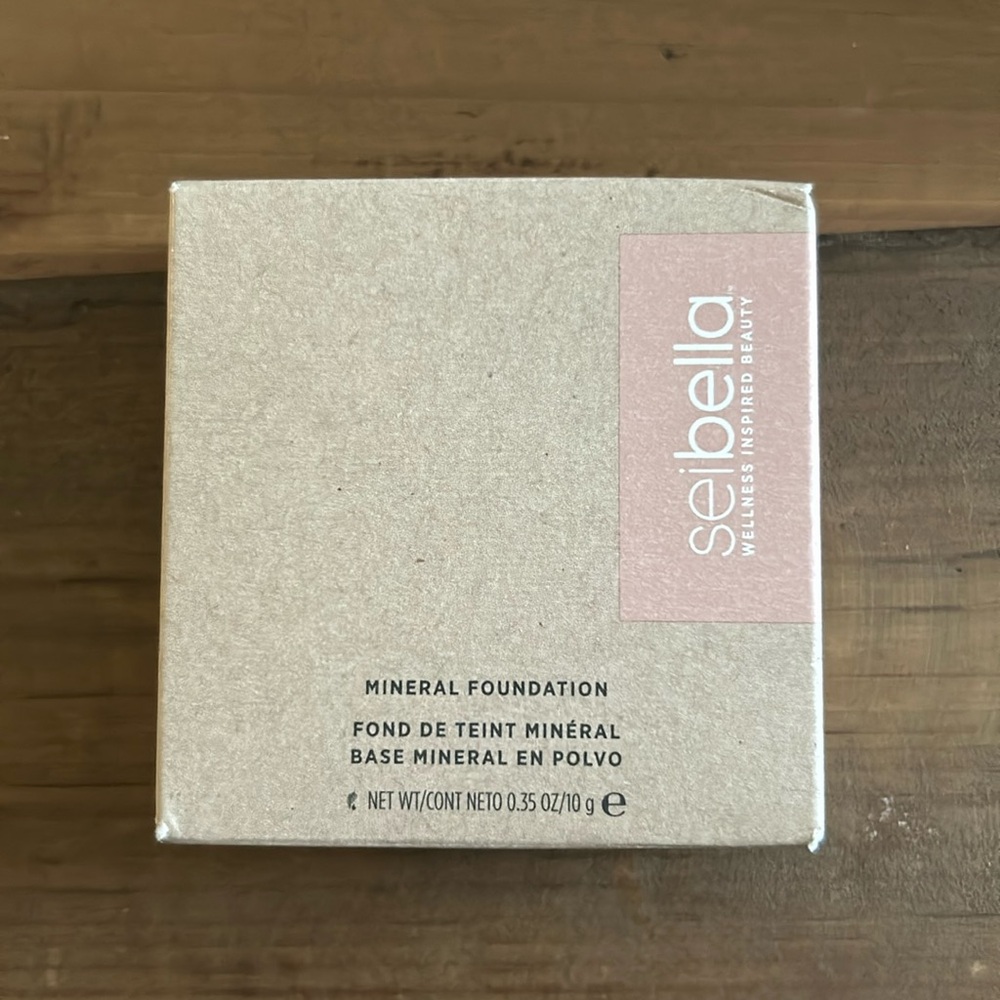 NWT Seibella mineral foundation - warm tan